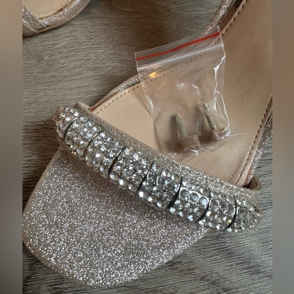 Jewel Badgley Mischka Ranya Light Gold Glitter  heel in size 8 - Picture 9 of 10